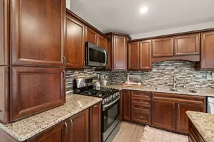 411 Forest View Dr, Valparaiso, IN 46385 - Photo 19