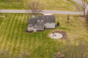 411 Forest View Dr, Valparaiso, IN 46385 - Photo 53