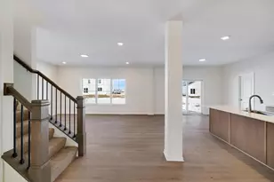 524 E 130th Pl, Crown Point, IN 46307 - Photo 7