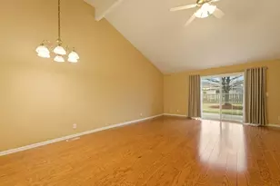 411 Pine Ridge Cir, Lowell, IN 46356 - Photo 7