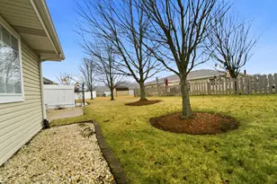 411 Pine Ridge Cir, Lowell, IN 46356 - Photo 27