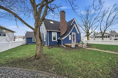 607 Oak Street, Valparaiso, IN 46383 - Photo 3