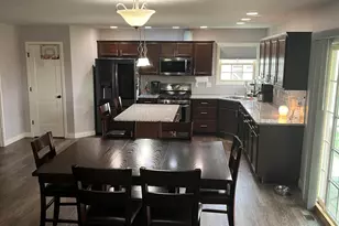702 19th St SE, Demotte, IN 46310 - Photo 9