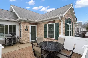 2304 Allison Cir, Valparaiso, IN 46383 - Photo 5