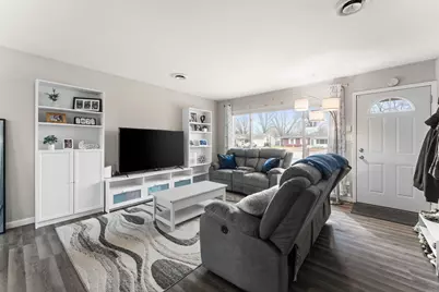 2908 W 38th Avenue, Hobart, IN 46342 - Photo 5