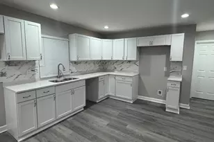 3428 Delaware St, Gary, IN 46409 - Photo 5