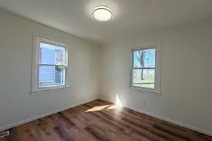 3036 Coral Dr, Hobart, IN 46342 - Photo 11