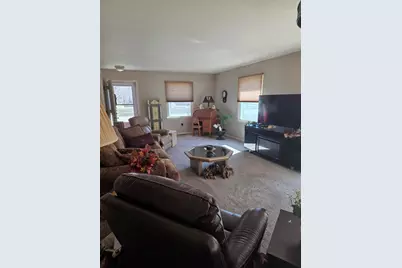 516 Begonia Street SE #A, Demotte, IN 46310 - Photo 7