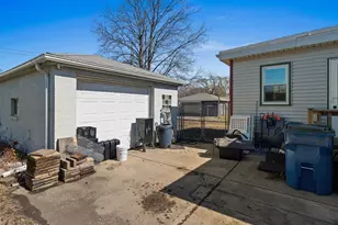 2837 38th St, Highland, IN 46322 - Photo 15
