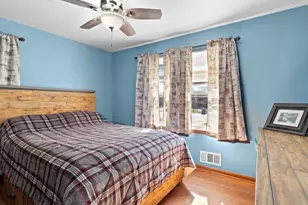 2837 38th St, Highland, IN 46322 - Photo 7