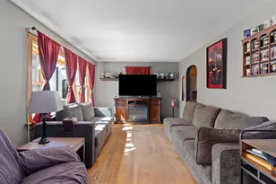 2837 38th St, Highland, IN 46322 - Photo 3