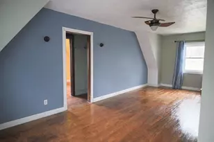 306 W Michigan St, Rolling Prairie, IN 46371 - Photo 7