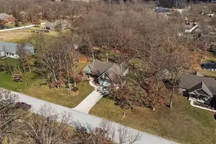 10485 Mattie Ln, Wheatfield, IN 46392 - Photo 5