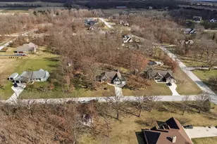 10485 Mattie Ln, Wheatfield, IN 46392 - Photo 9