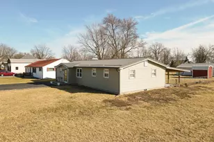 315 W Railroad St, Kentland, IN 47951 - Photo 37