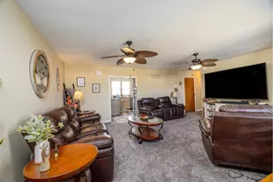 315 W Railroad St, Kentland, IN 47951 - Photo 3