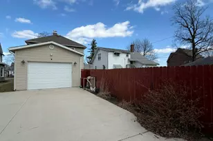 320 S Cullen St, Rensselaer, IN 47978 - Photo 3