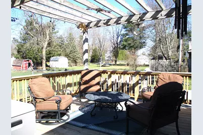 12900 Walnut Hill Drive, Lakeville, IN 46536 - Photo 23