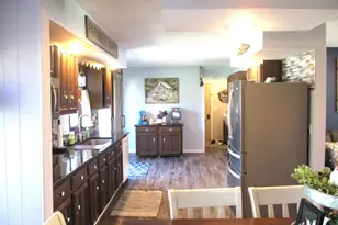 12900 Walnut Hill Dr, Lakeville, IN 46536 - Photo 5