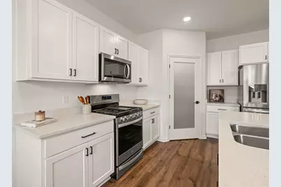 10550 Azalea Drive, Crown Point, IN 46307 - Photo 11