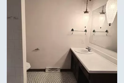 1040 Azalea Drive, Munster, IN 46321 - Photo 9