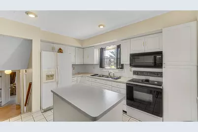 3951 S Lakeshore, Crown Point, IN 46307 - Photo 3