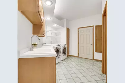 2102 Emmett Court, Valparaiso, IN 46385 - Photo 15