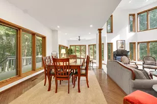2102 Emmett Ct, Valparaiso, IN 46385 - Photo 11
