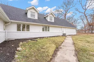 14610 Colfax Pl, Crown Point, IN 46307 - Photo 5
