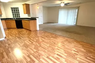 2741 Georgetowne Dr, Highland, IN 46322 - Photo 5