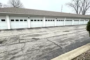 2741 Georgetowne Dr, Highland, IN 46322 - Photo 15