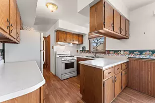 756 Imperial Rd, Valparaiso, IN 46385 - Photo 11