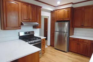 8508 Pine Ave, Gary, IN 46403 - Photo 11