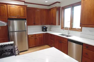 8508 Pine Ave, Gary, IN 46403 - Photo 15