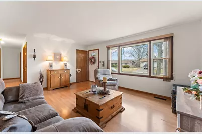 415 Sequoia Drive, Valparaiso, IN 46385 - Photo 5