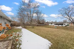 415 Sequoia Dr, Valparaiso, IN 46385 - Photo 21