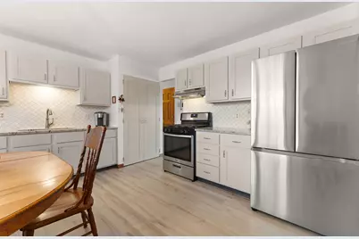 415 Sequoia Drive, Valparaiso, IN 46385 - Photo 9