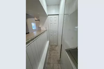 714 N Carroll Avenue, Michigan City, IN 46360 - Photo 17