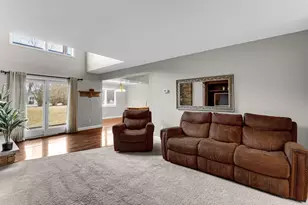 2325 Barbara Jean Dr, Schererville, IN 46375 - Photo 3