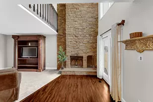 2325 Barbara Jean Dr, Schererville, IN 46375 - Photo 5