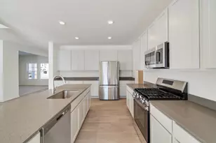 545 E 130th Pl, Crown Point, IN 46307 - Photo 11