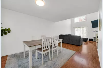 9993 Hunters Run, Saint John, IN 46373 - Photo 7