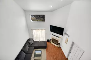 9993 Hunters Run, Saint John, IN 46373 - Photo 13