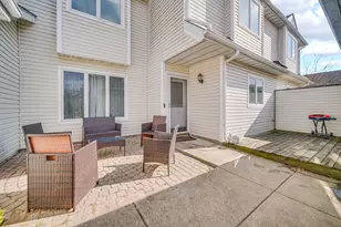 9993 Hunters Run, Saint John, IN 46373 - Photo 5