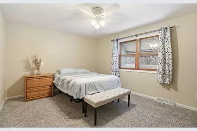 876 Jordan Circle, Schererville, IN 46375 - Photo 15