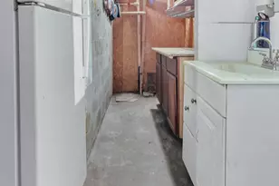 2327 Burr St, Gary, IN 46406 - Photo 17