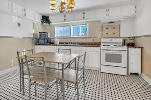 2327 Burr St, Gary, IN 46406 - Photo 9