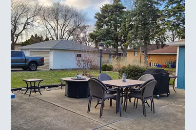 2445 Clough Avenue, Highland, IN 46322 - Photo 5