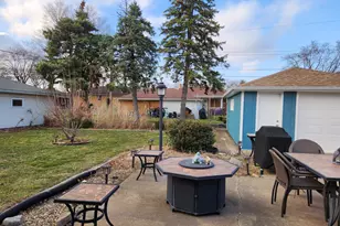 2445 Clough Ave, Highland, IN 46322 - Photo 7