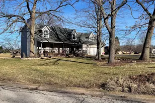 780 Merganser Ln, Valparaiso, IN 46385 - Photo 1